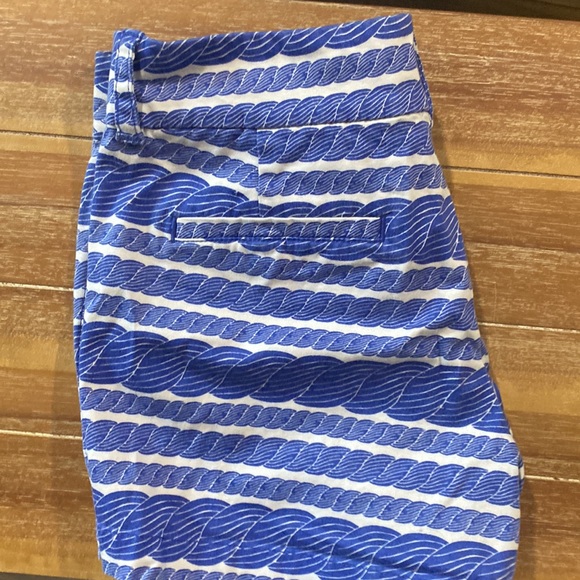 Vineyard vines shorts - Picture 3 of 4